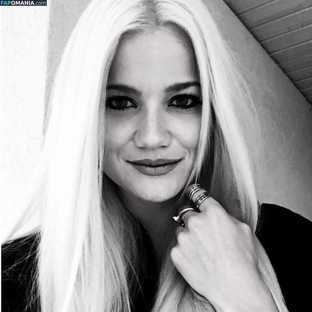 Sandra Lyng Nude OnlyFans  Leaked Photo #20