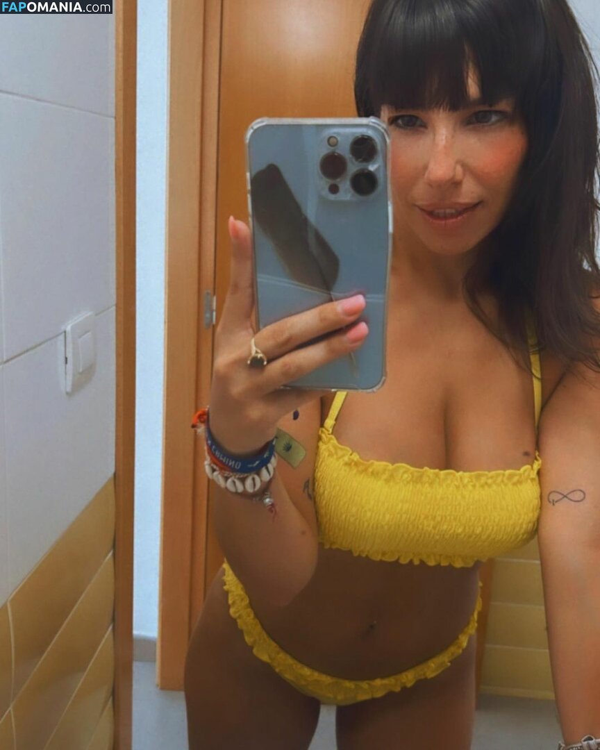 Sara Alarcon / karlaalarcon / sara.alarcon_ / saralarcon Nude OnlyFans  Leaked Photo #6