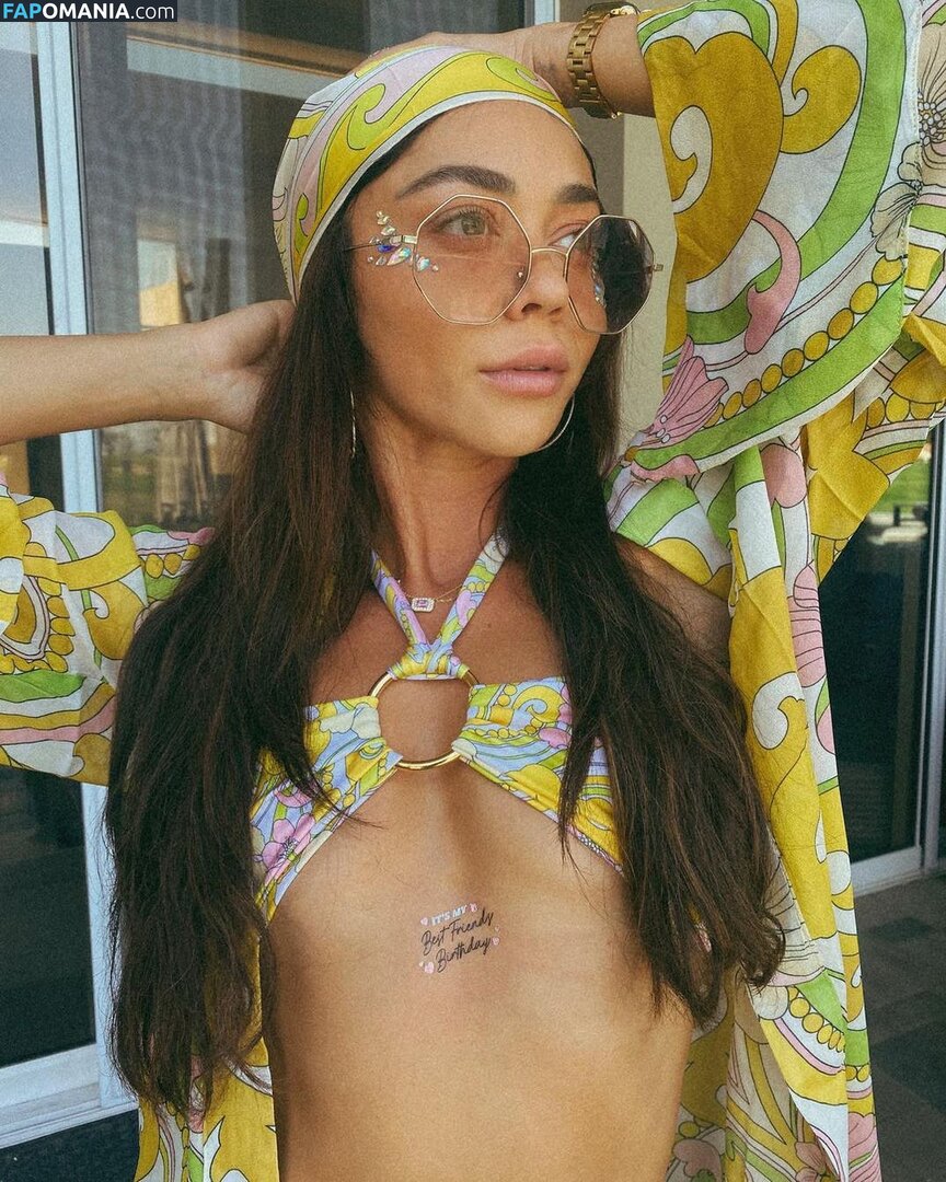 Sara Hyland Nude OnlyFans  Leaked Photo #9