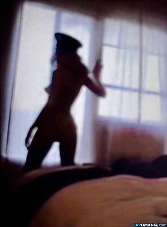 Sara King  / https: / saraxking Nude OnlyFans  Leaked Photo #1