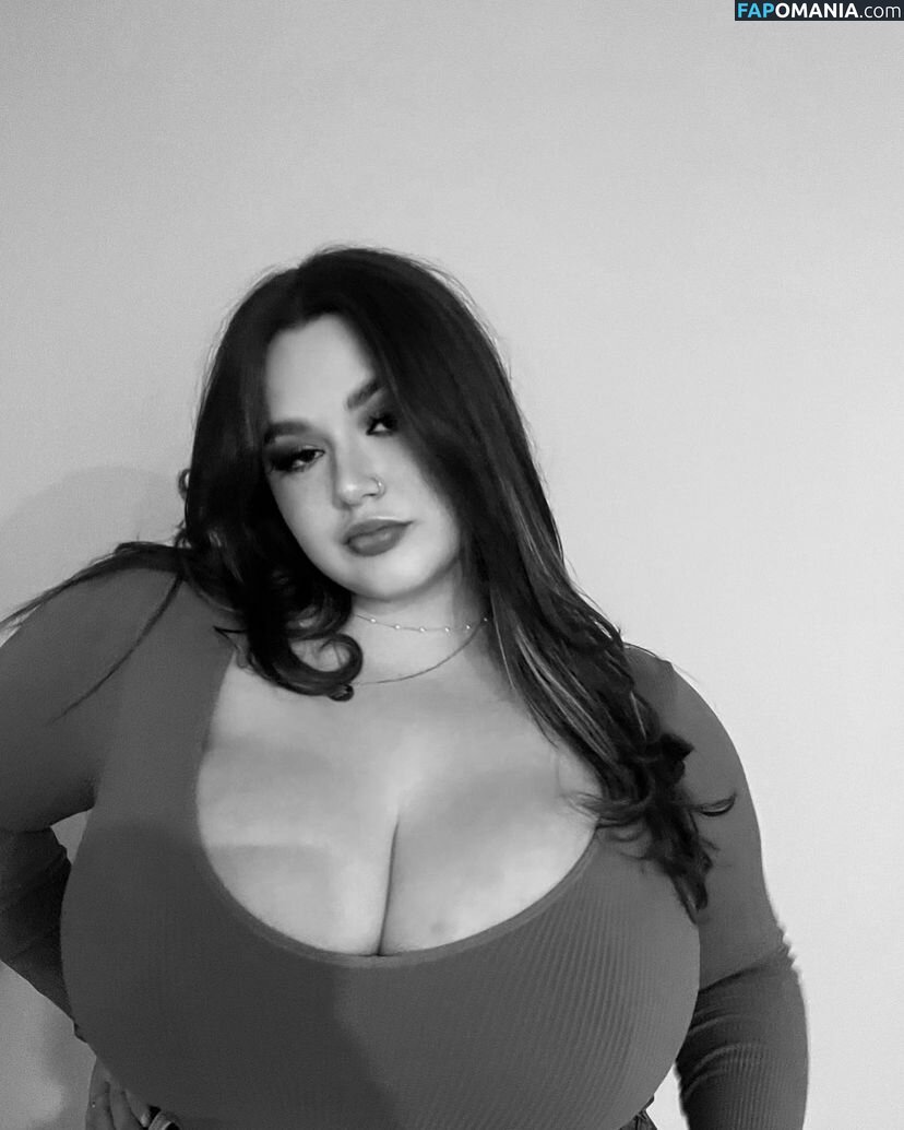 Sara M / sara.m Nude OnlyFans  Leaked Photo #7