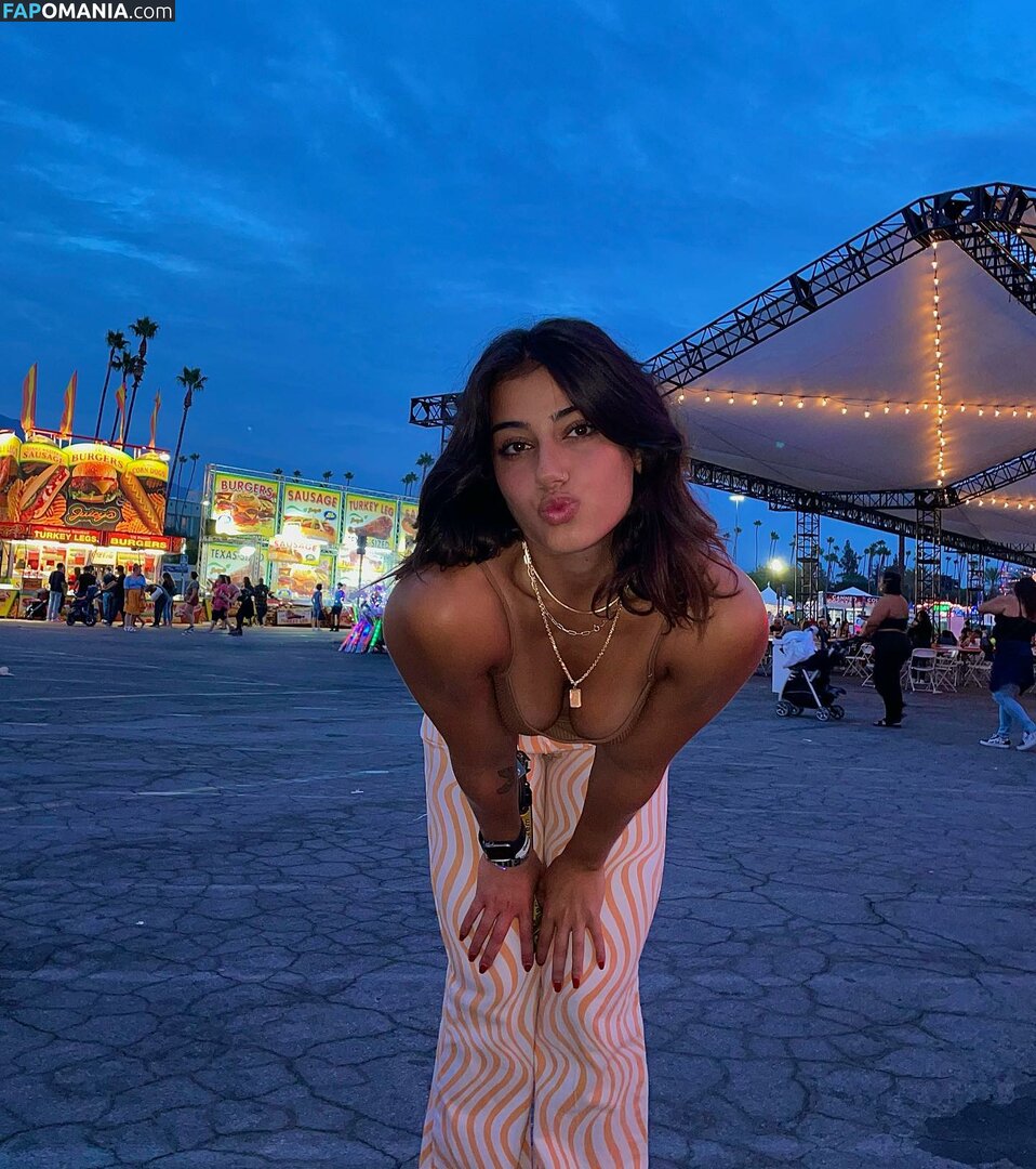 Sara Saffari / sarasaffari__ Nude OnlyFans  Leaked Photo #4