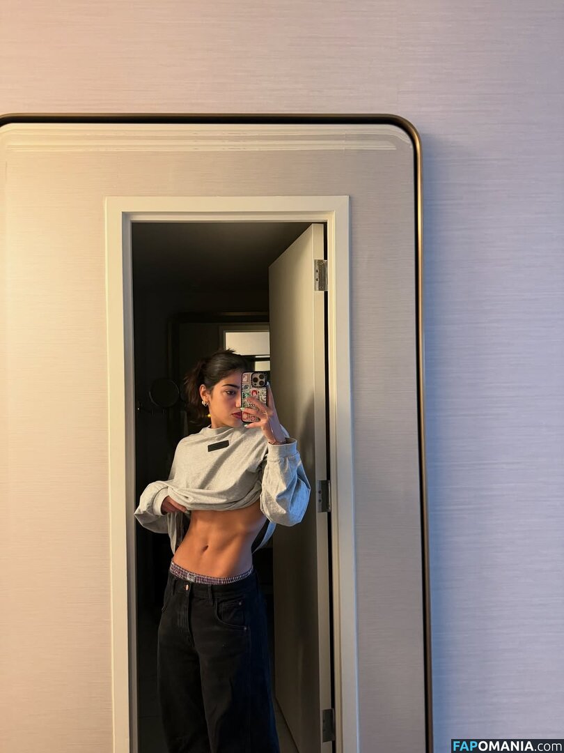 Sara Saffari / sarasaffari__ Nude OnlyFans  Leaked Photo #389