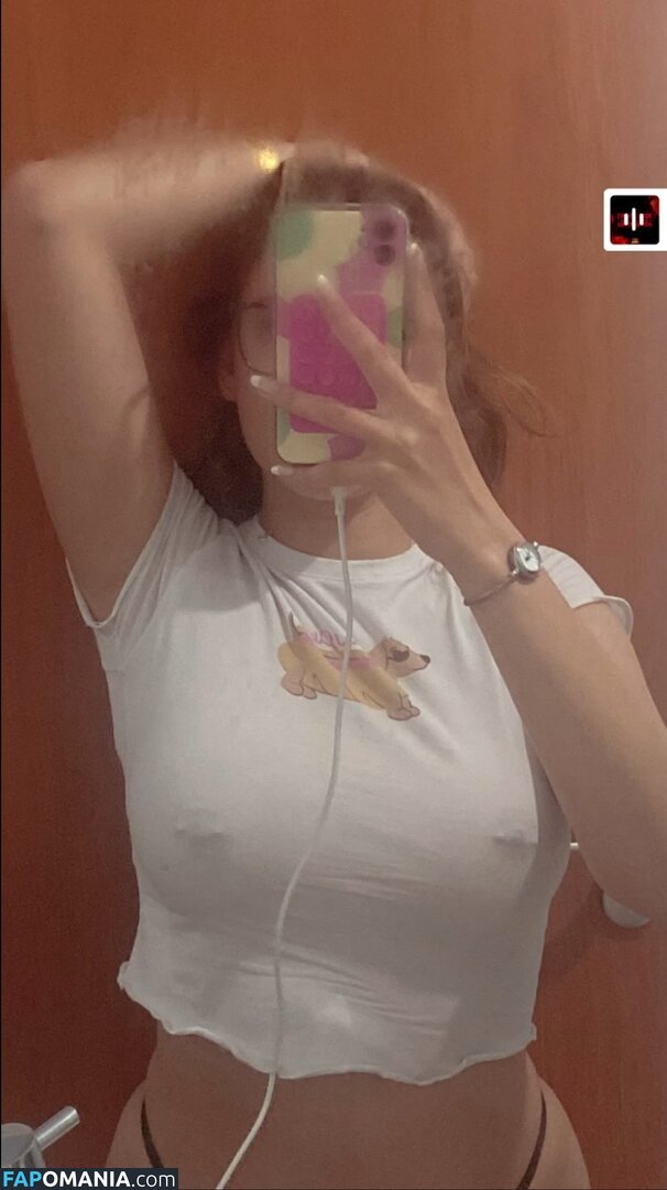 Sarah Beatriz / Sbfuscarini / sbfuscarini1 Nude OnlyFans  Leaked Photo #6