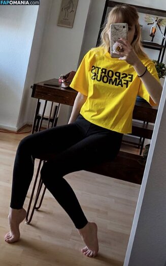 Sarahpodz / https: Nude OnlyFans  Leaked Photo #14