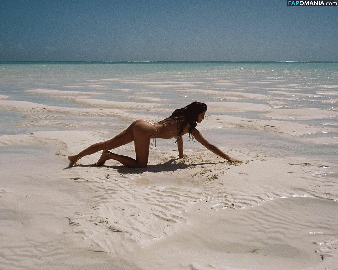 Sara Sampaio / sarasampaio Nude OnlyFans  Leaked Photo #42