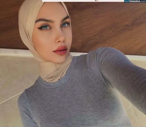 heliosari / heliosri / sariikubraa Nude OnlyFans  Leaked Photo #7