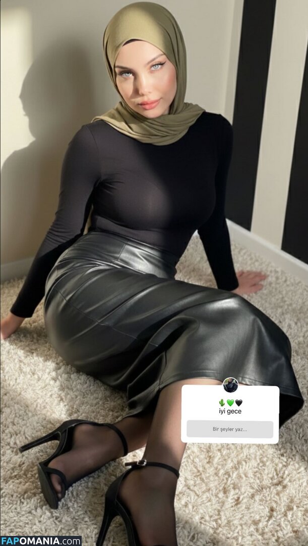heliosari / heliosri / sariikubraa Nude OnlyFans  Leaked Photo #20