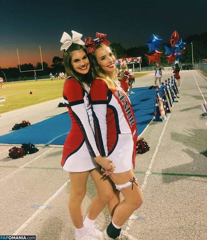 Sarina Hunt / alexandramhunt / sarinahunt / sarinahuntt Nude OnlyFans  Leaked Photo #17