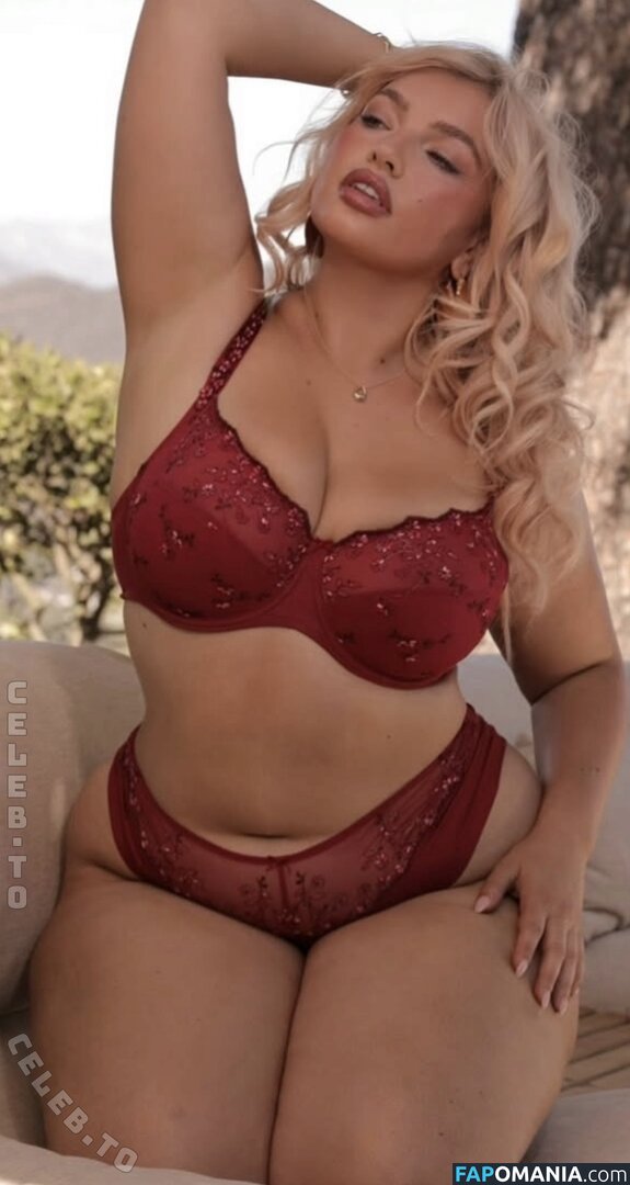 Sarina Nowak / sarinanowak Nude OnlyFans  Leaked Photo #2