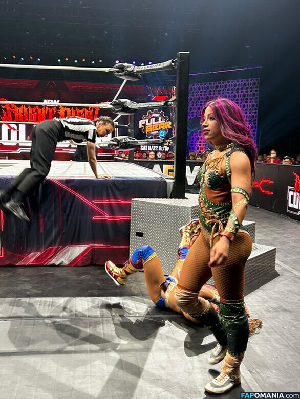 Sasha Banks / sashabankswwe / soxysasha Nude OnlyFans  Leaked Photo #28