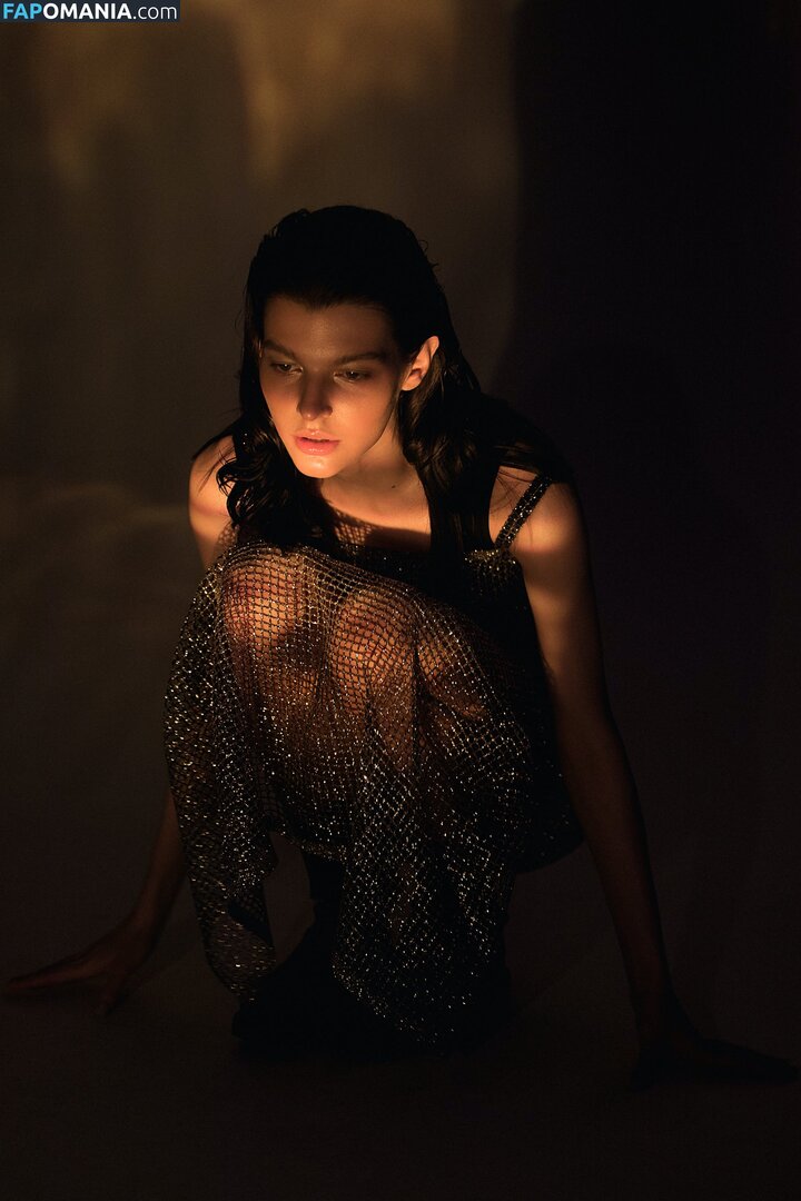Sasha Zotova / shuzolotova Nude OnlyFans  Leaked Photo #4