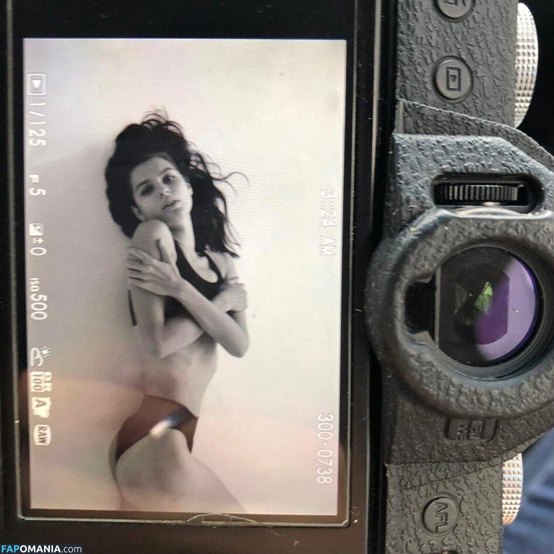 Jill Valentine (RE:3 Remake / Sasha Zotova / shuzolotova Nude OnlyFans  Leaked Photo #19