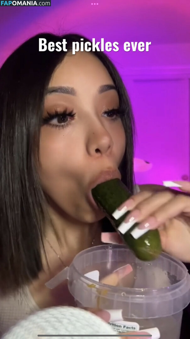 SassySounds ASMR / SassysoundsASMR / sassyselenaaaa / selenaaasasmr Nude OnlyFans  Leaked Photo #115