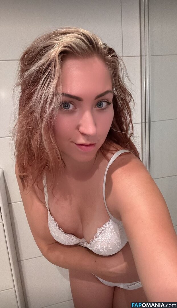 Anne Elisabeth / Satiella / Satiella Cosplay / its.satiella / satiellacosplay Nude OnlyFans  Leaked Photo #26