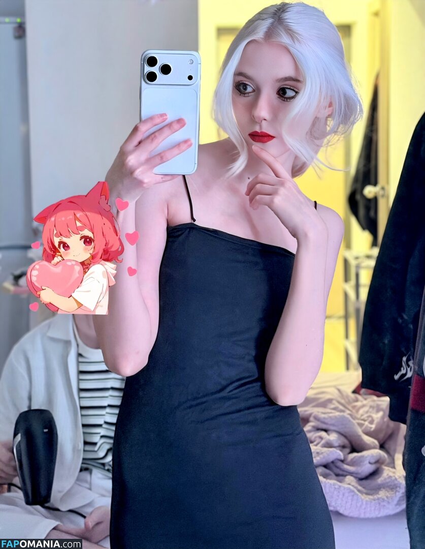 isla-moon / sayamoon Nude OnlyFans  Leaked Photo #1