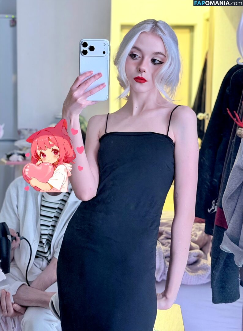 isla-moon / sayamoon Nude OnlyFans  Leaked Photo #3