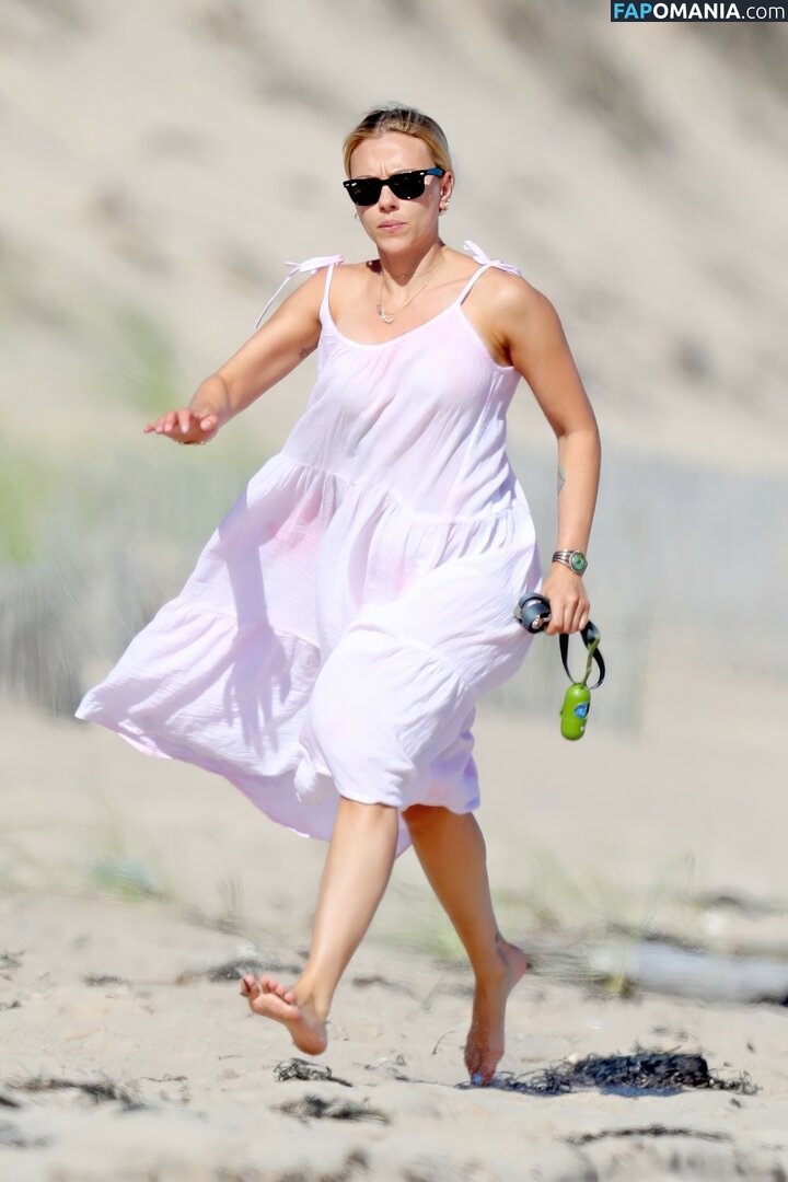 Scarlett Johansson Nude Leaked Photo #257