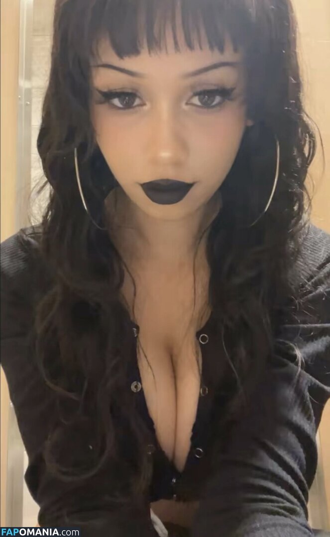 Scarlett Moon / https: / moonieseditz Nude OnlyFans  Leaked Photo #1