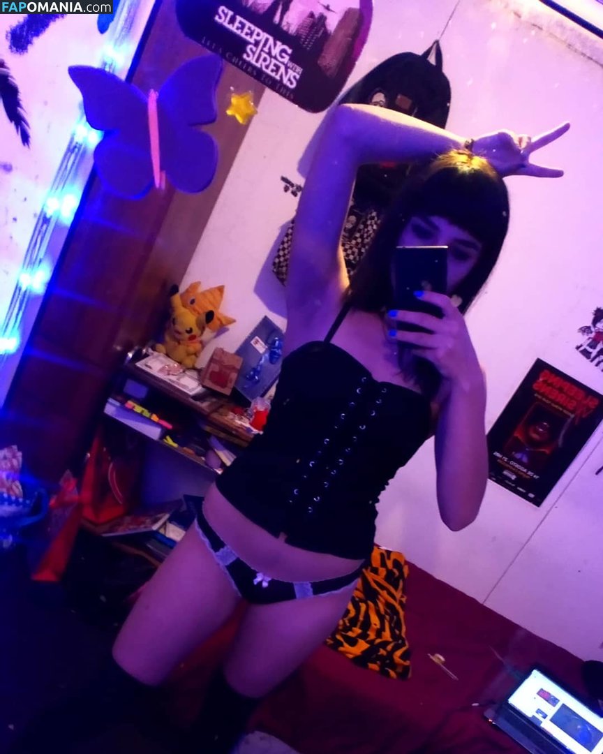 _i_n__d_u_ / scarmoon22 Nude OnlyFans  Leaked Photo #18