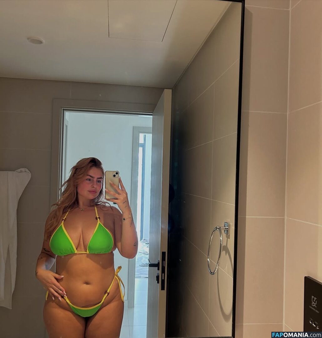 Schepenslaura Nude OnlyFans  Leaked Photo #6
