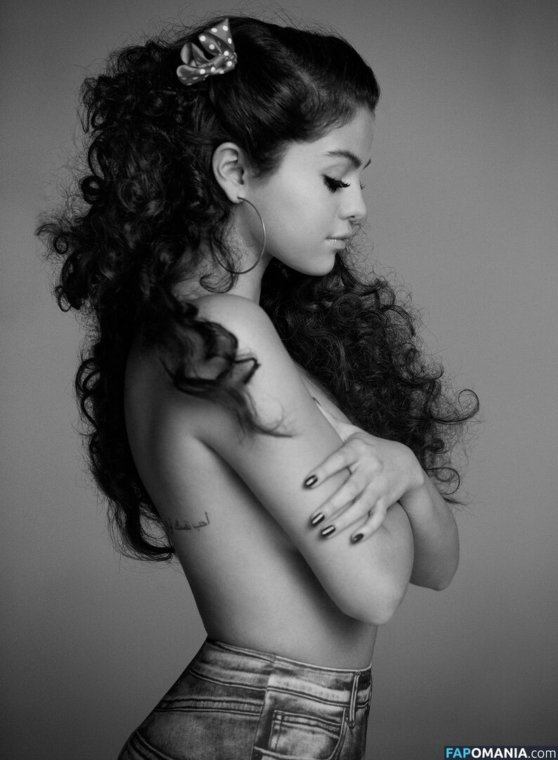 Selena Gomez Nude Leaked Photo #168