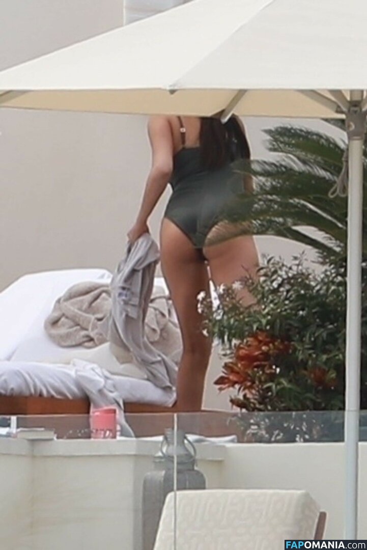 Selena Gomez Nude Leaked Photo #857