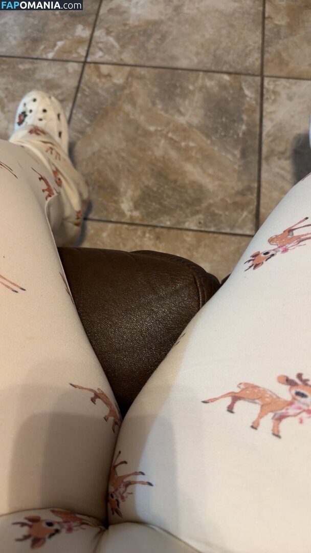 https: / sexyweirdlatina / weirdsexylatina Nude OnlyFans  Leaked Photo #3