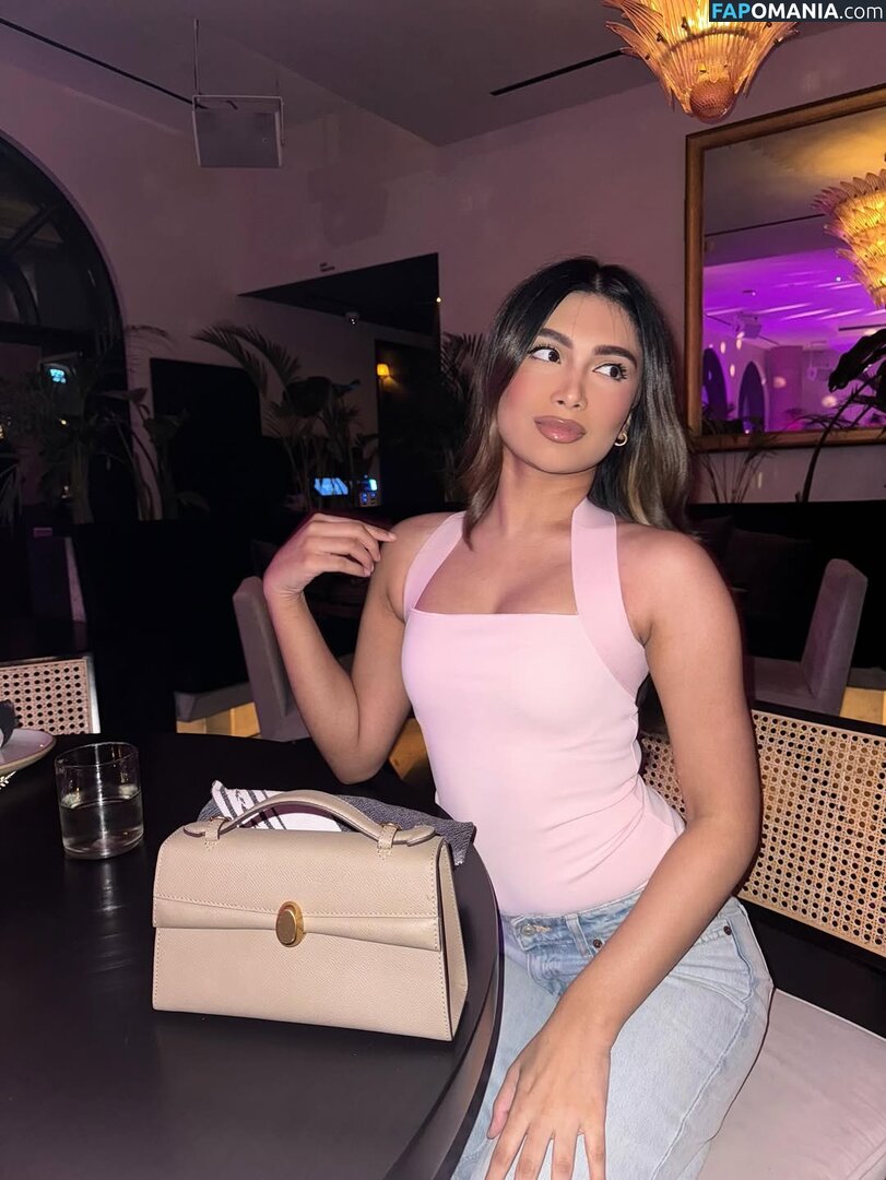 Shabreen Meerasafeer / shabreensabeer Nude OnlyFans  Leaked Photo #3