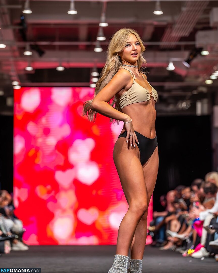 Shae Smolik / shaesmolik Nude OnlyFans  Leaked Photo #39