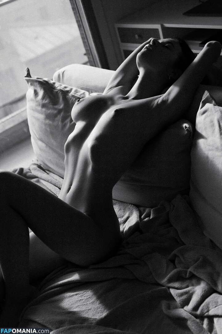 Shaky / nigriv_pill / shakywarriorprincess Nude OnlyFans  Leaked Photo #64