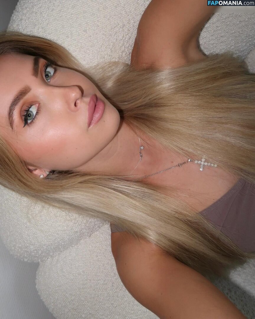 Shania Geiss / shania__geiss Nude OnlyFans  Leaked Photo #120