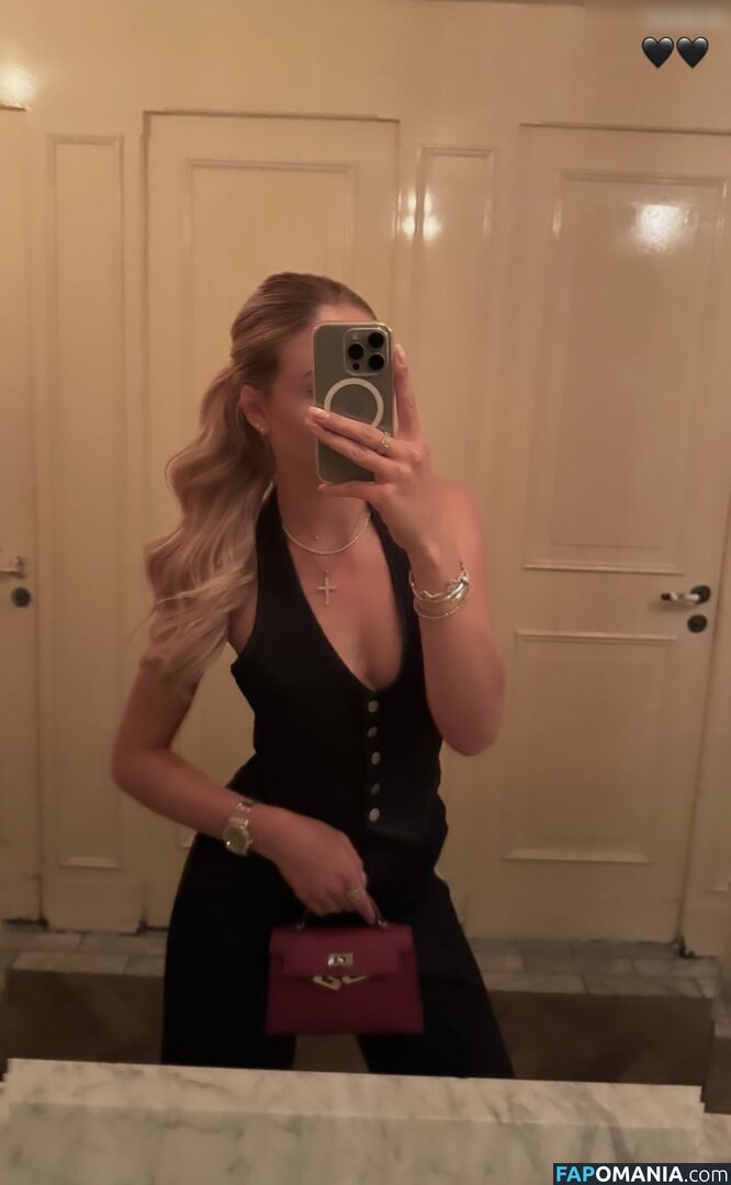 Shania Geiss / shania__geiss Nude OnlyFans  Leaked Photo #297