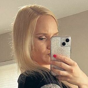 Shazza McKenzie