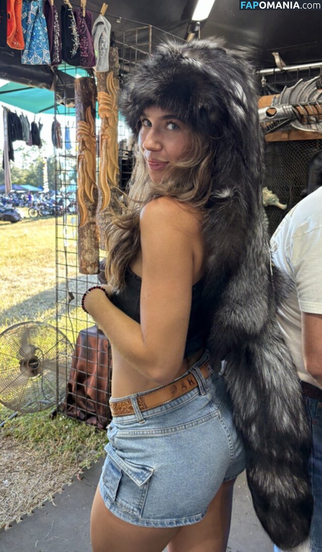 Shelby Abbott / shelbyabbott11 / simplyyhott Nude OnlyFans  Leaked Photo #17