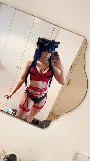 Shermie Cosplay