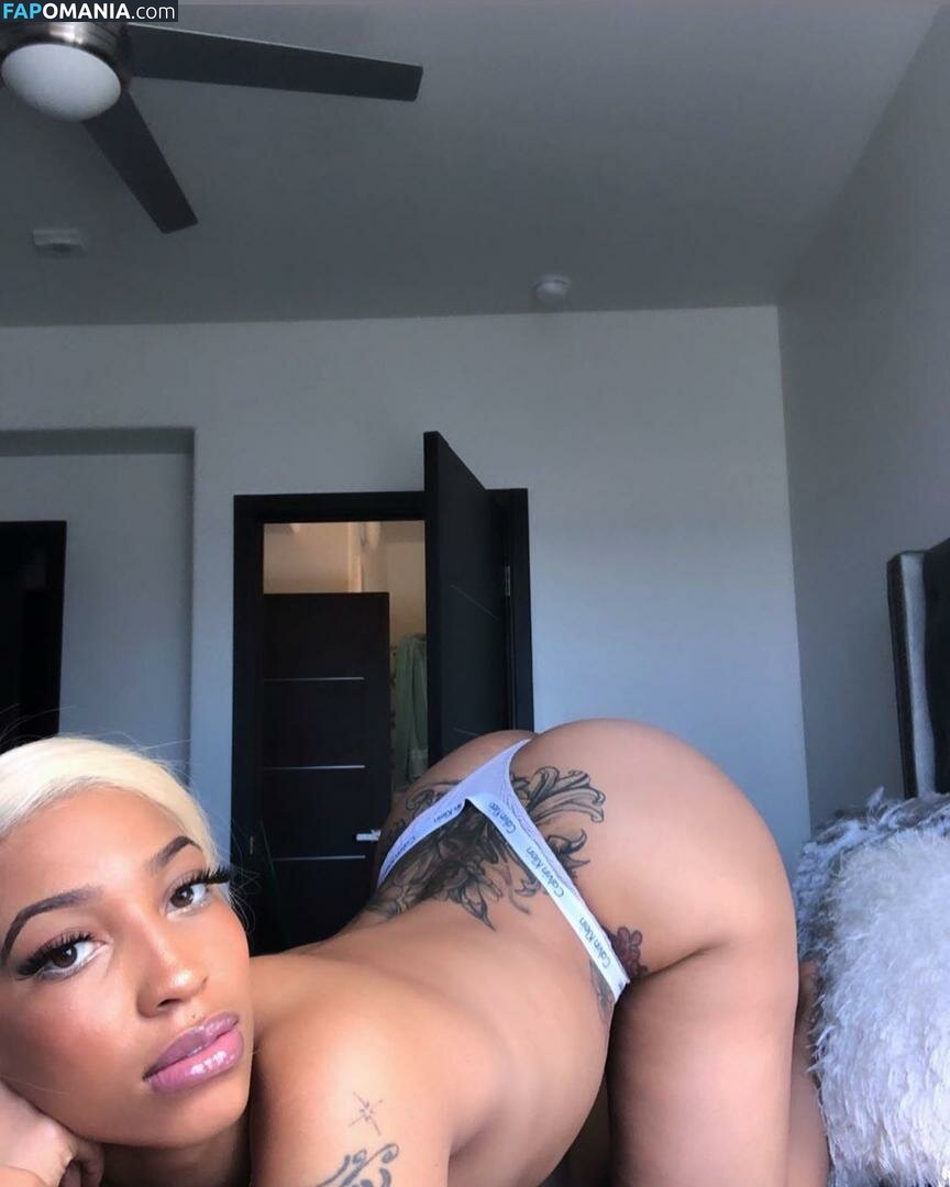 shethickyyy Nude OnlyFans  Leaked Photo #2