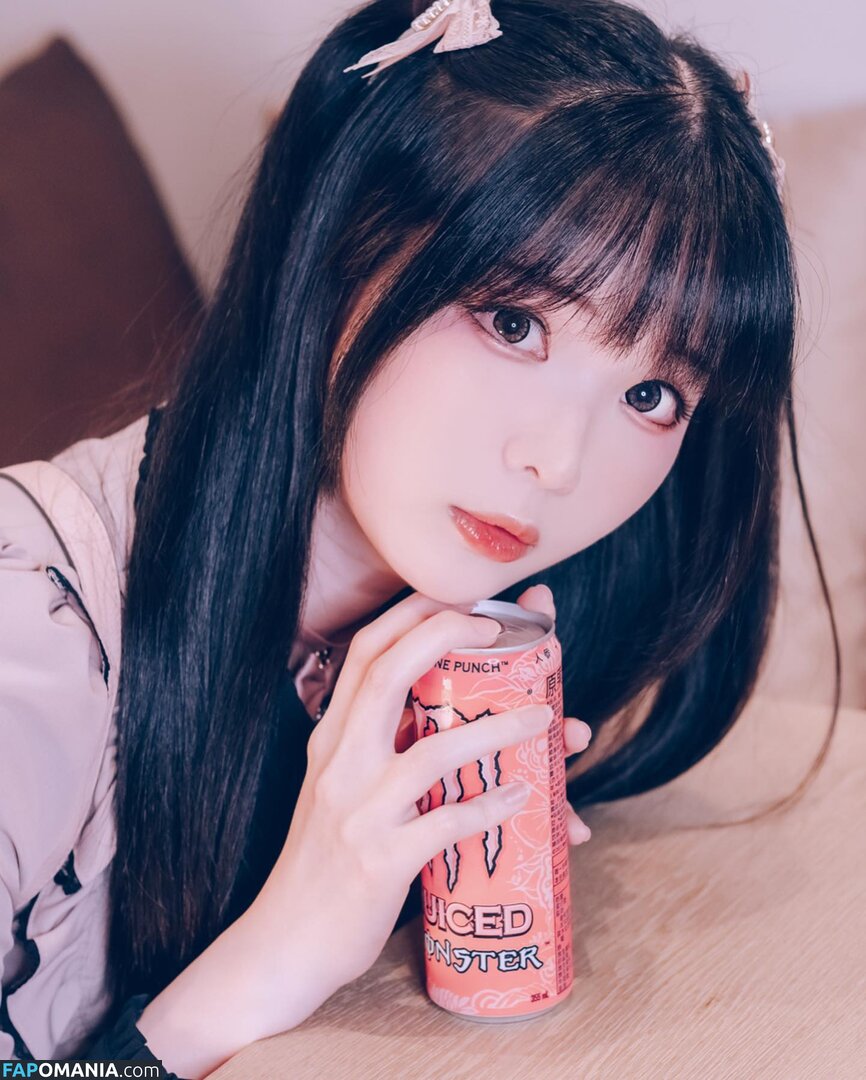 Shimo / shimotsuki18 / shimotsukiTW Nude OnlyFans  Leaked Photo #46