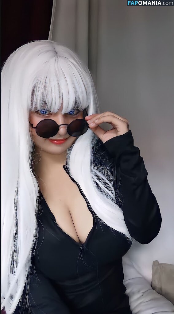 PoTchi / shknhdzn Nude OnlyFans  Leaked Photo #10