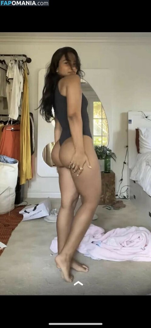 Sienna Mae Gomez / sienna_mae / siennamaegomez Nude OnlyFans  Leaked Photo #1