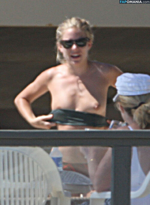 Sienna Miller Nude Leaked Photo #116