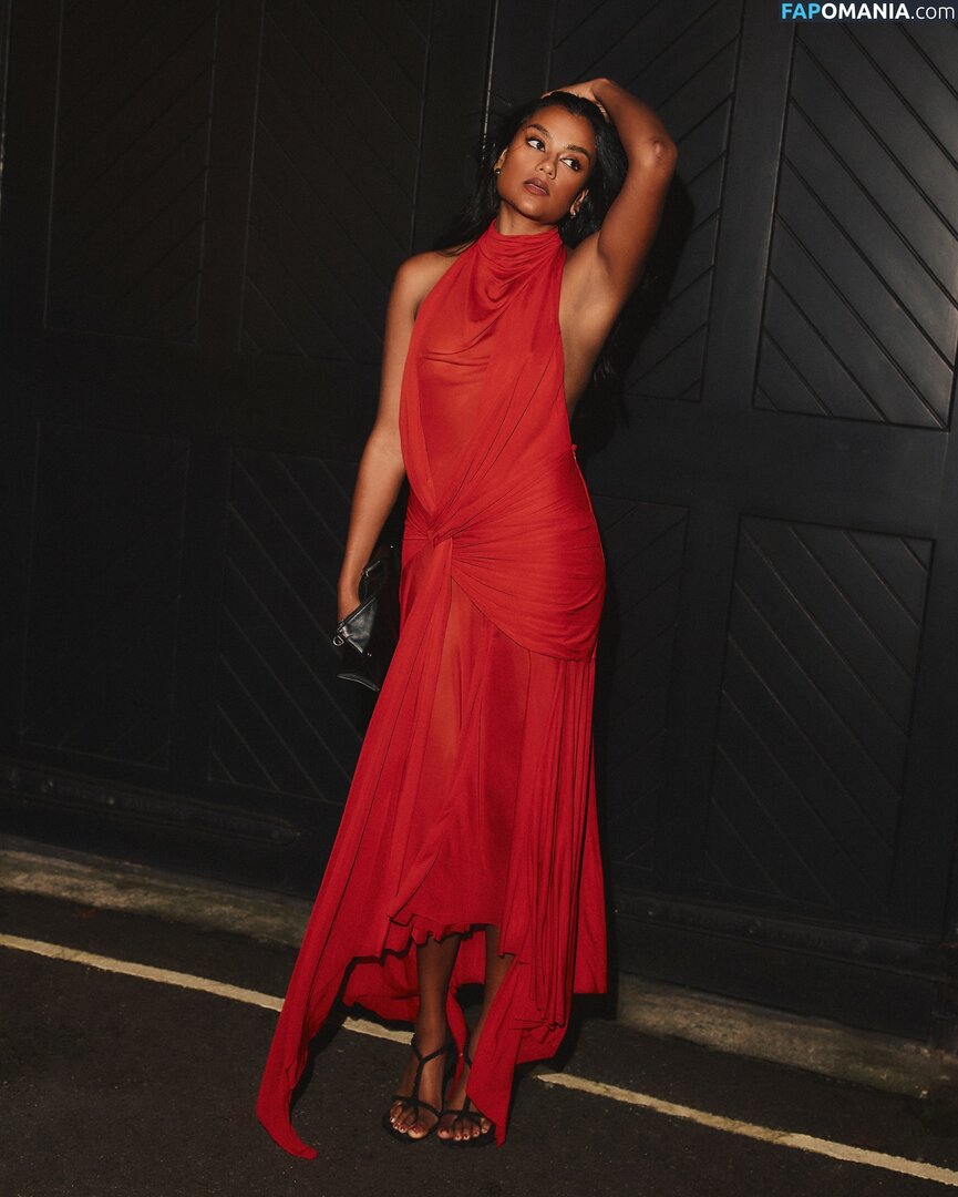 Simone Ashley / simoneashley Nude OnlyFans  Leaked Photo #6