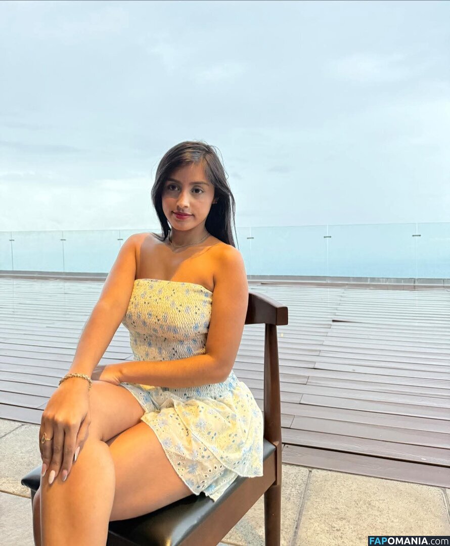 Sindy Yamileth Lopez / sindy477 Nude OnlyFans  Leaked Photo #3