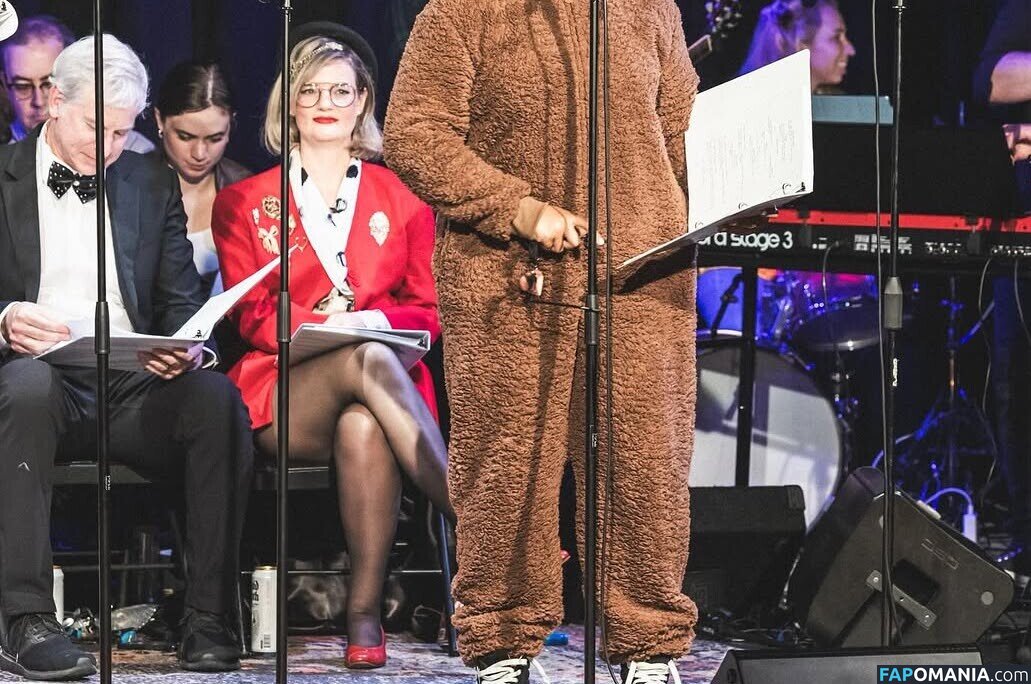 Siobhan Thompson / vornietom Nude OnlyFans  Leaked Photo #1