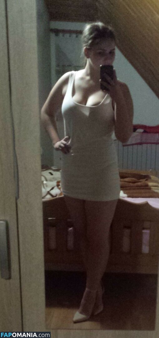 Sisak / siska92 Nude OnlyFans  Leaked Photo #3