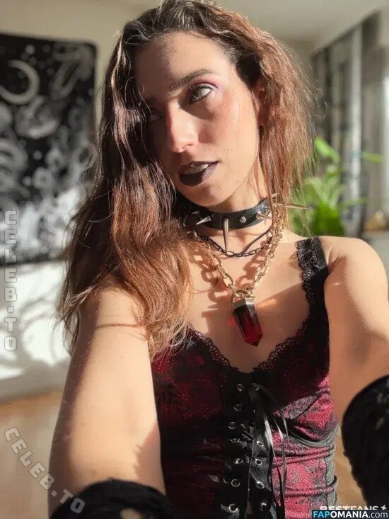Skarlya / darkelements_byskarlya Nude OnlyFans  Leaked Photo #1