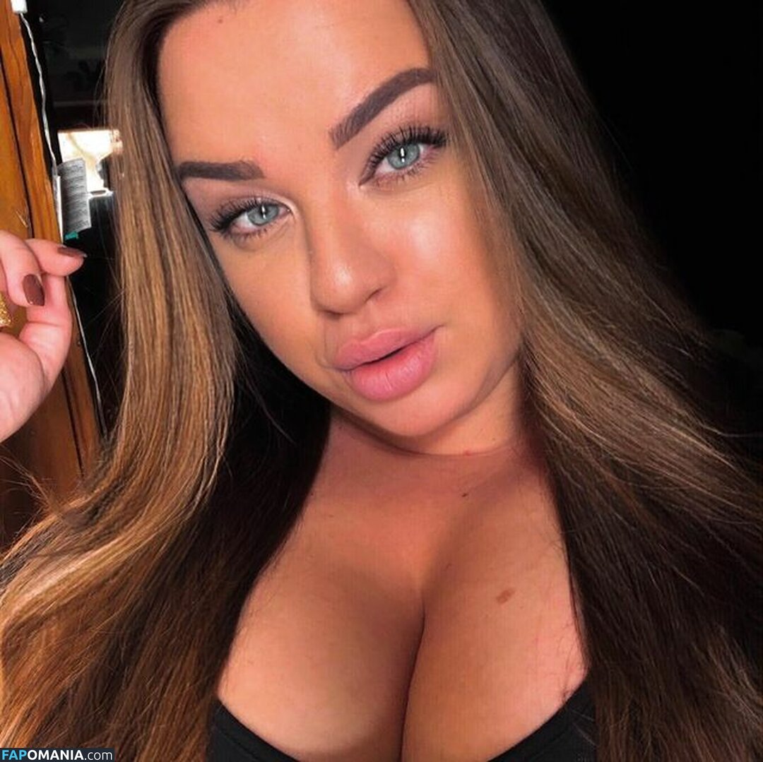 Skorka Kitti / kkittuss / skorkakitti Nude OnlyFans  Leaked Photo #7