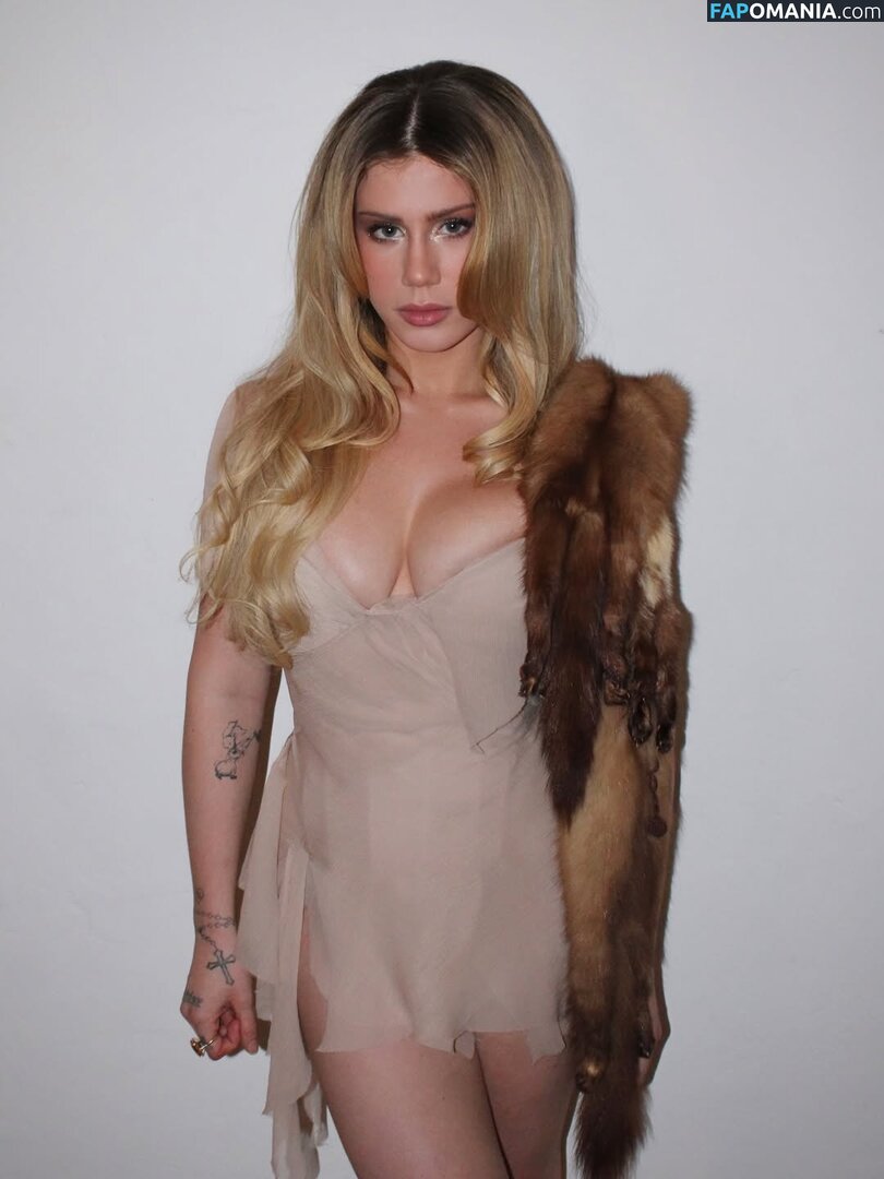 Slayyyter / m_slater Nude OnlyFans  Leaked Photo #4