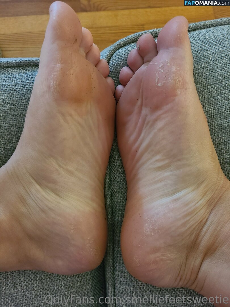 ieatmypancakeswithaspoon / smelliefeetsweetie Nude OnlyFans  Leaked Photo #35