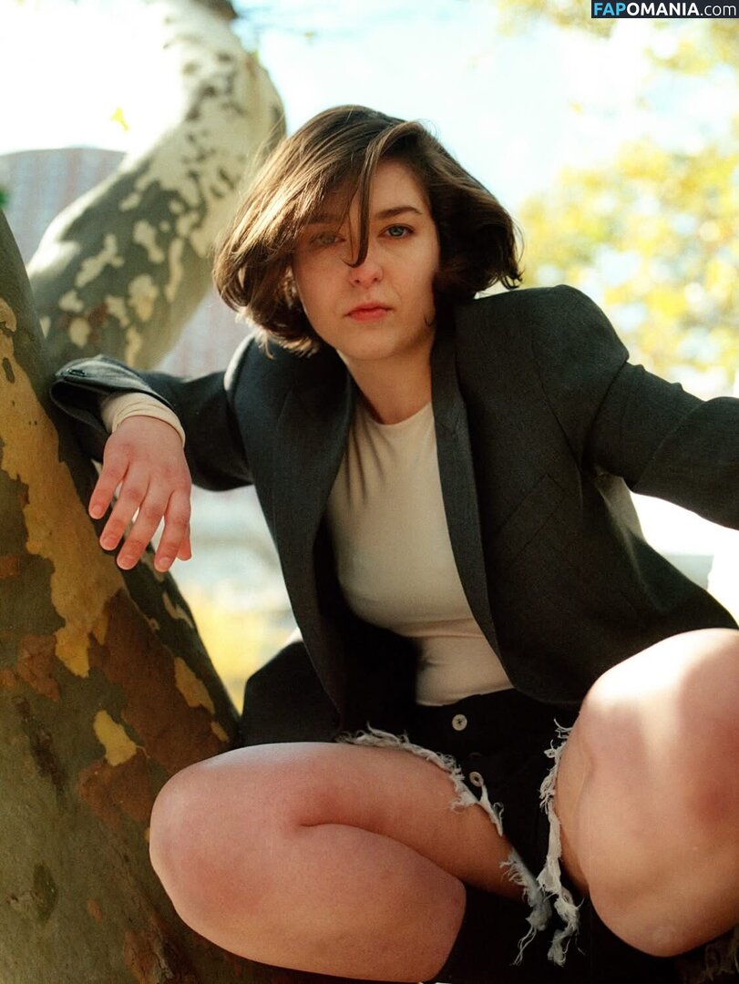 Lindsey Jordan / Snailmail Nude OnlyFans  Leaked Photo #3